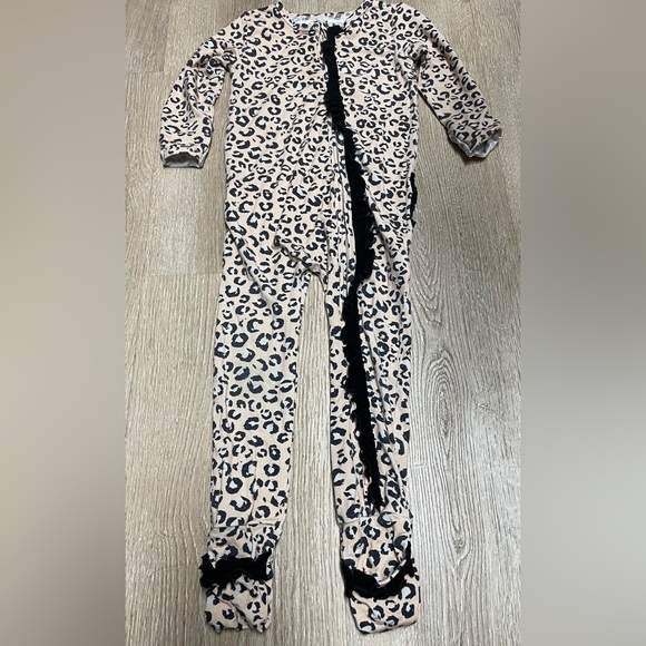 Made by Molly Pajama Set - Picture 1 of 4